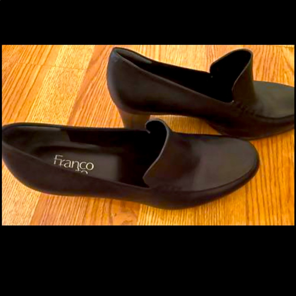 Franco Sarto pumps
